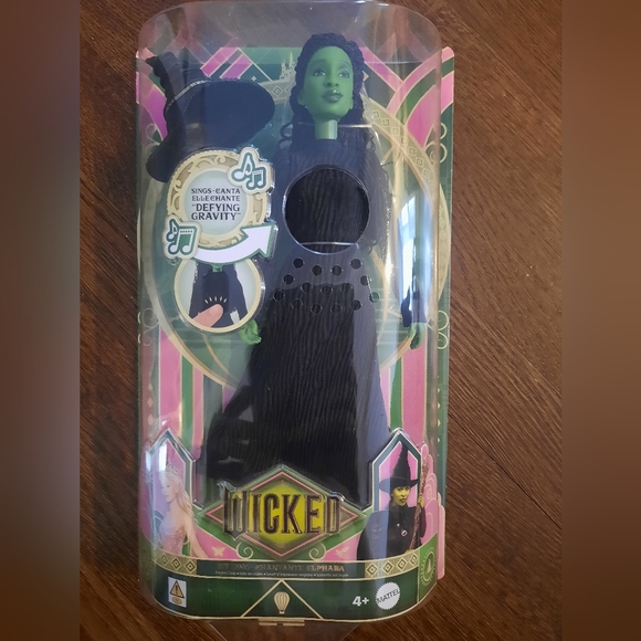 Mattel Wicked Elphaba Doll - Picture 10 of 10